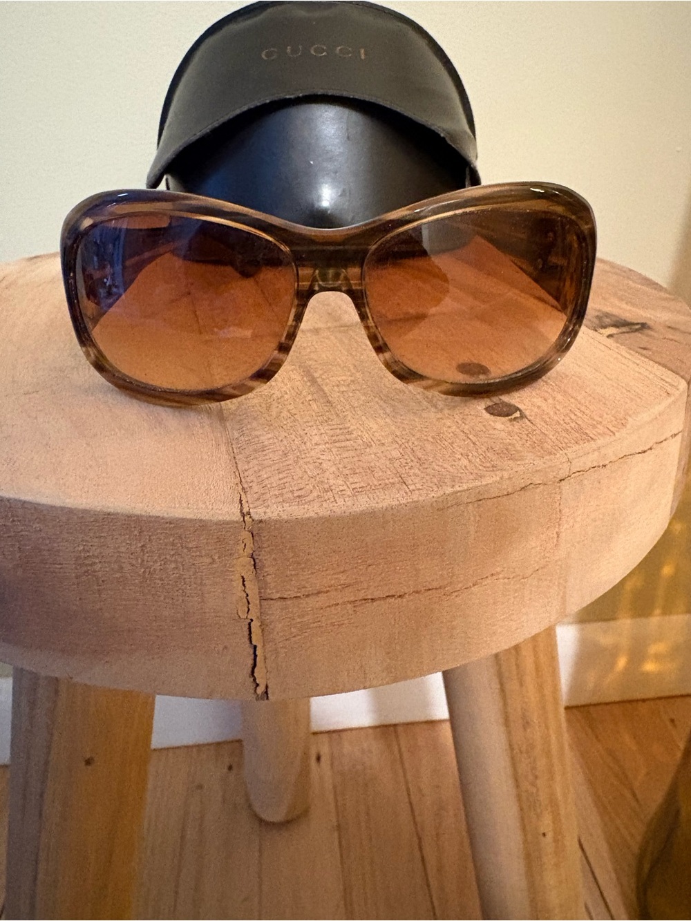 Vintage Gucci Brown Tortoise Gradient Lens Women's Sunglasses